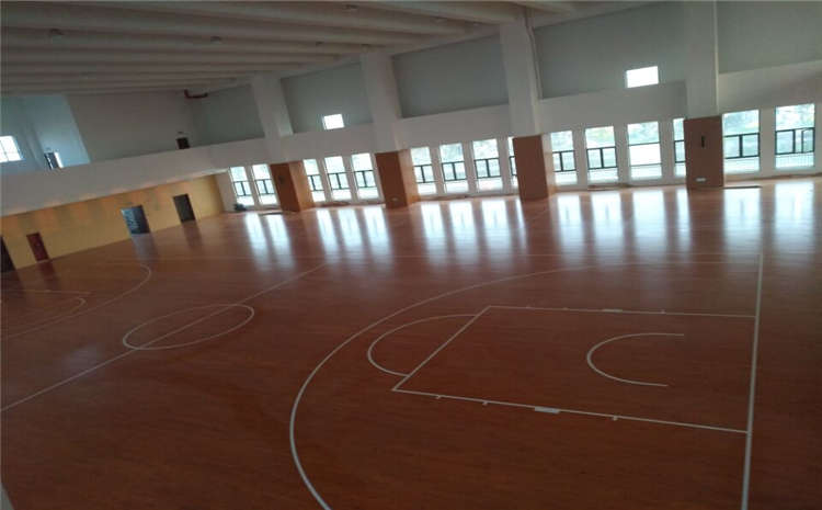 進口體育地板怎么安裝